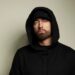 エミネム、最新ライヴより“Forgot About Dre”のパフォーマンス映像が公開